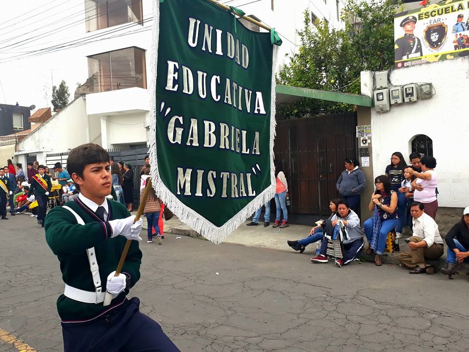 Estudiantes de la Unidad Educativa Gabriela Mistral